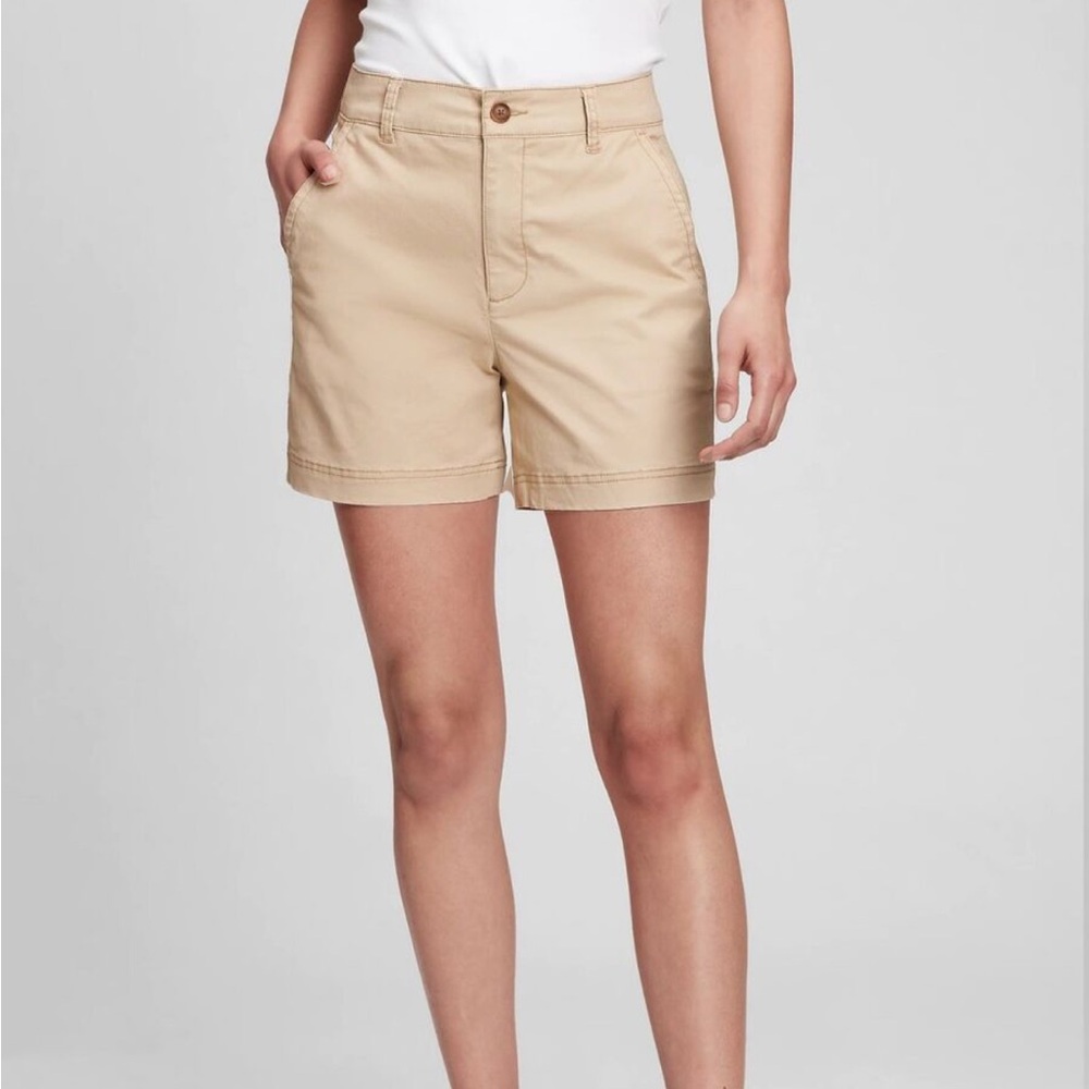 GAP | Girlfriend khaki shorts